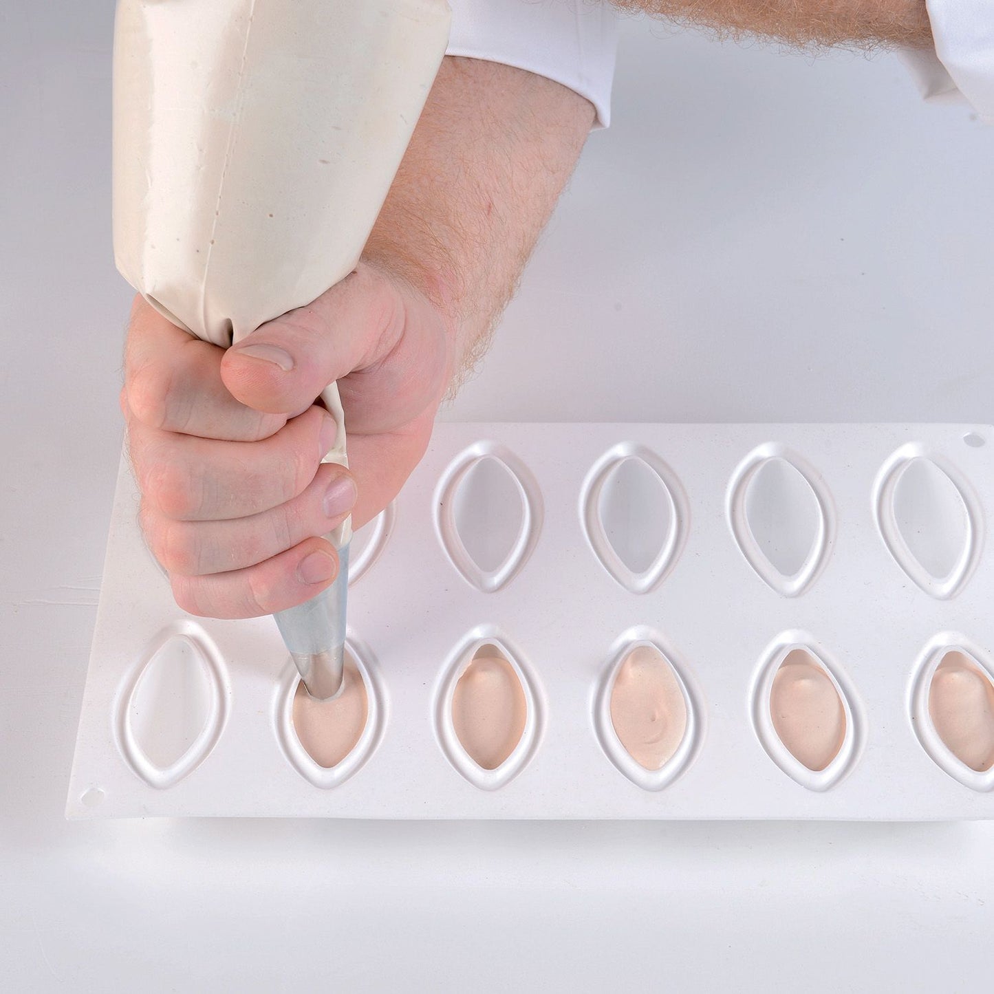 SILIKOMAERT Silicon Mould Quenelle 24
