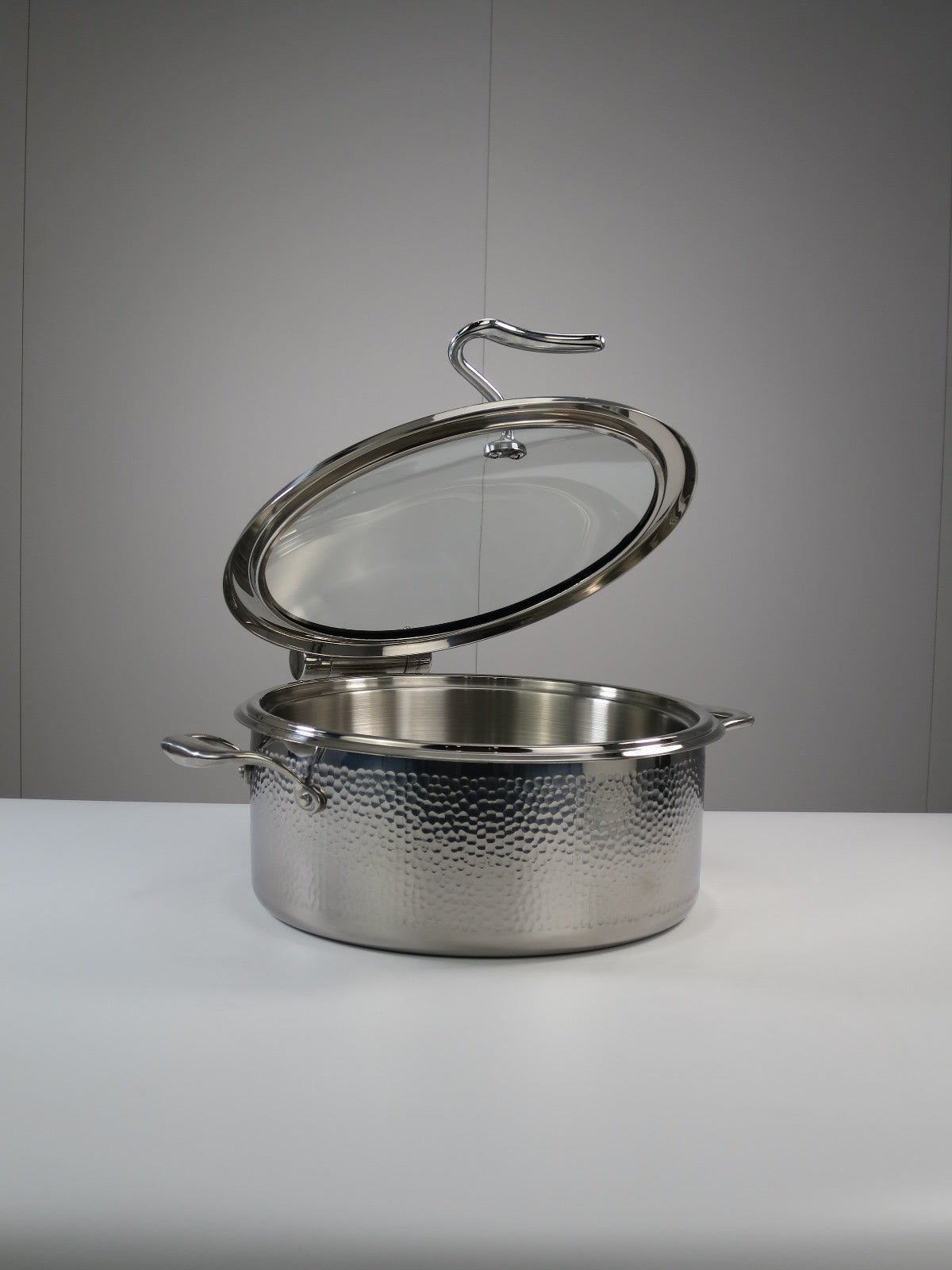 DINER WARES Chafing Dish SS with Hammered Finish & Induction Sandwhich Bottom 4.5 ltr