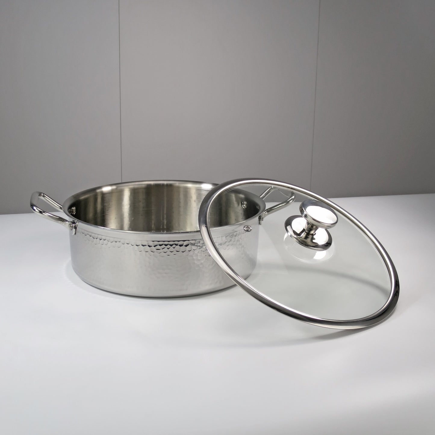 DINER WARES Chafing Dish Casserole SS with Glass Lid & Induction Sandwhich Bottom Hammered 4.5 ltr