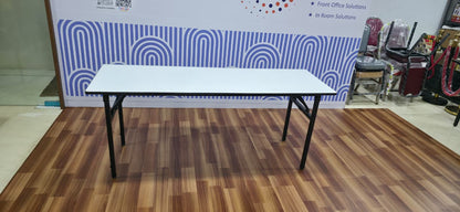 DW Banquet Table with Flex Top