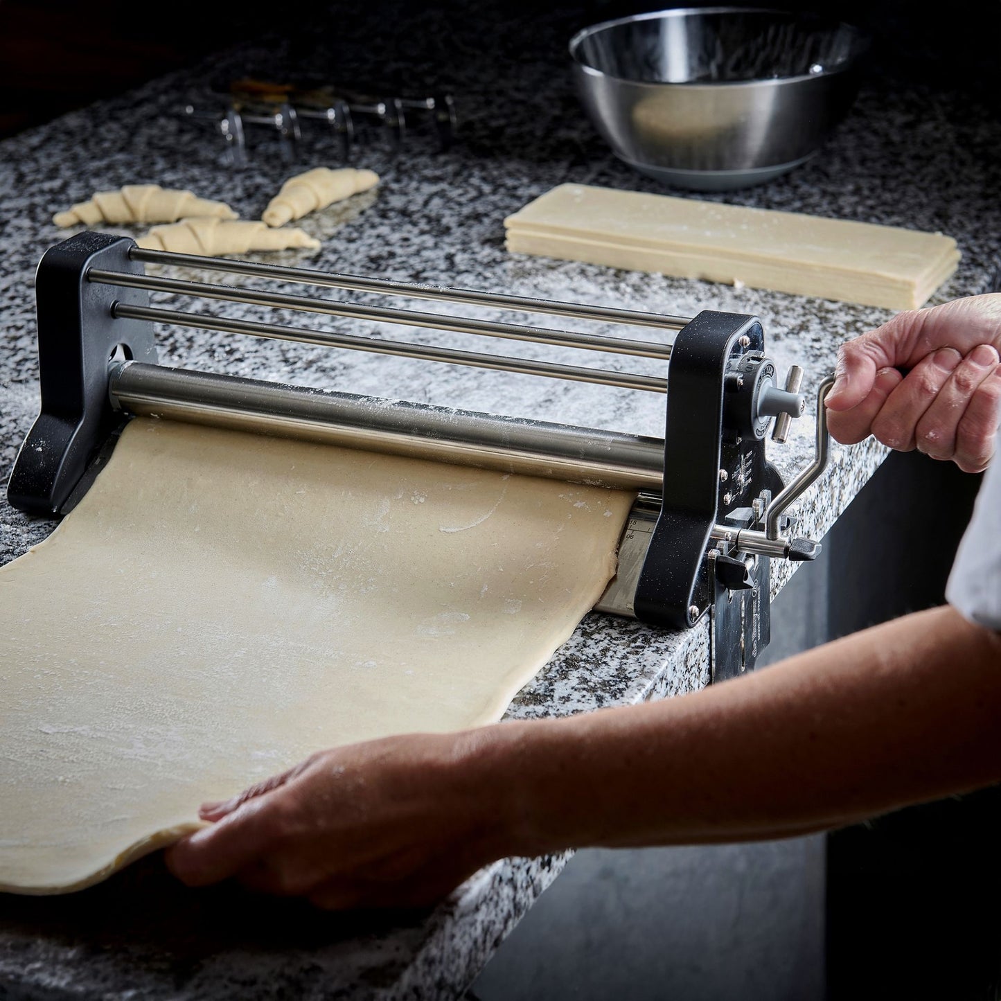 Dinerware debuyer Multi-Dough Roller – Adjustable Pasta & Pastry Dough Roller
