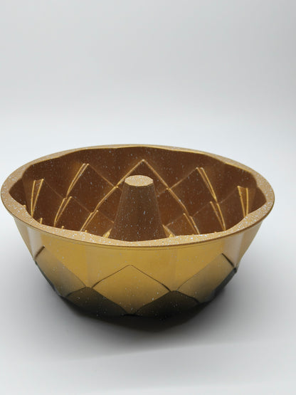 Diner Wares Heavy Cast Aluminum Bundt Cake Mould