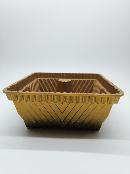 DINER WARES Heavy Cast Aluminum Bunt Cake Mould