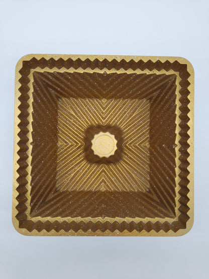 Diner Wares Heavy Cast Aluminum Bundt Cake Mould