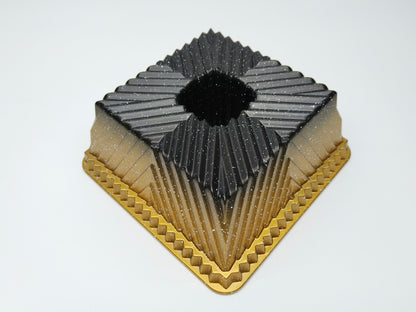 Diner Wares Heavy Cast Aluminum Bundt Cake Mould