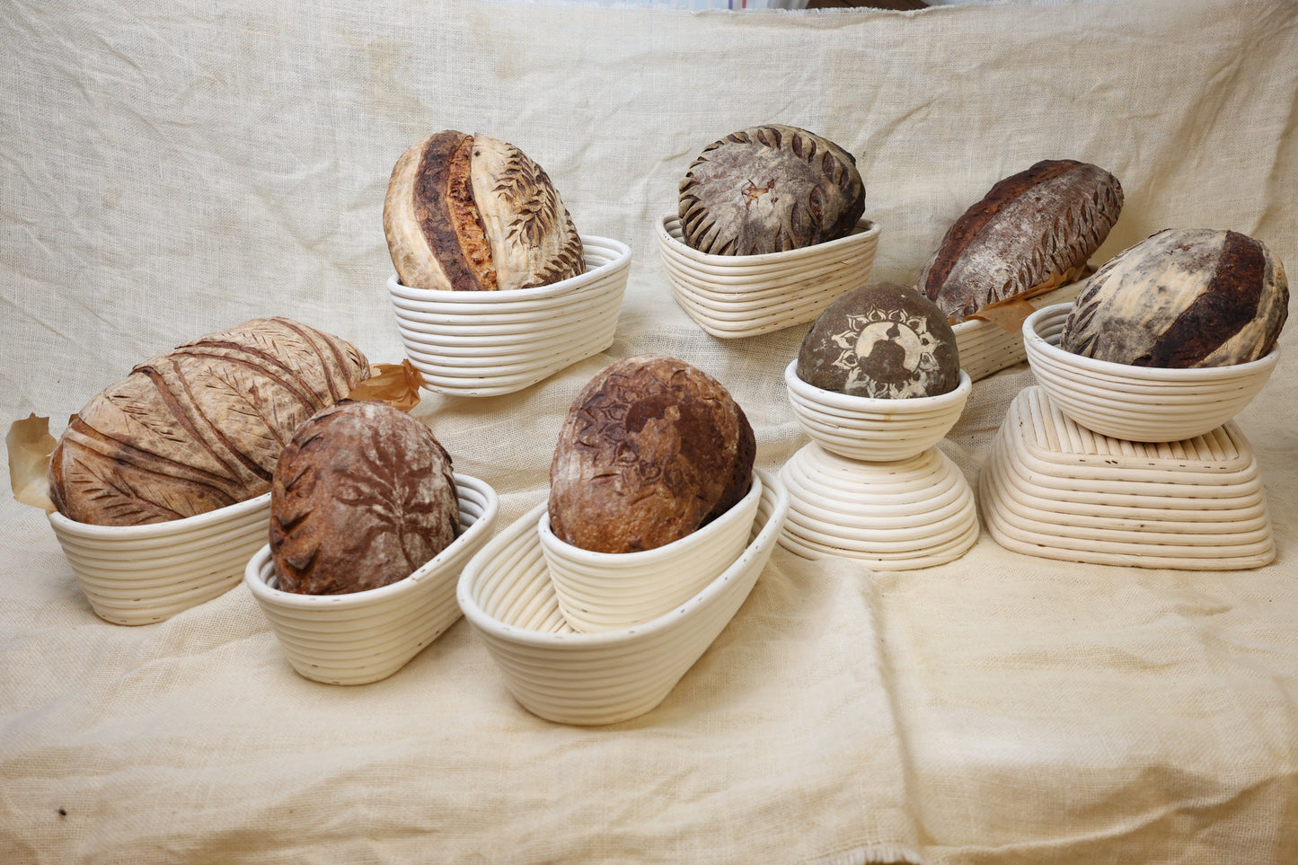 Diner Wares Bread Proofing Basket Rattan Triangle – 22 × 22 × 8 cm (Capacity 1 kg)