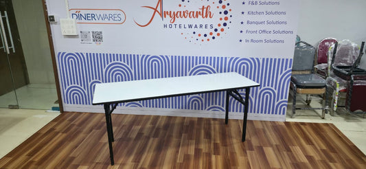 DW Banquet Table with Flex Top