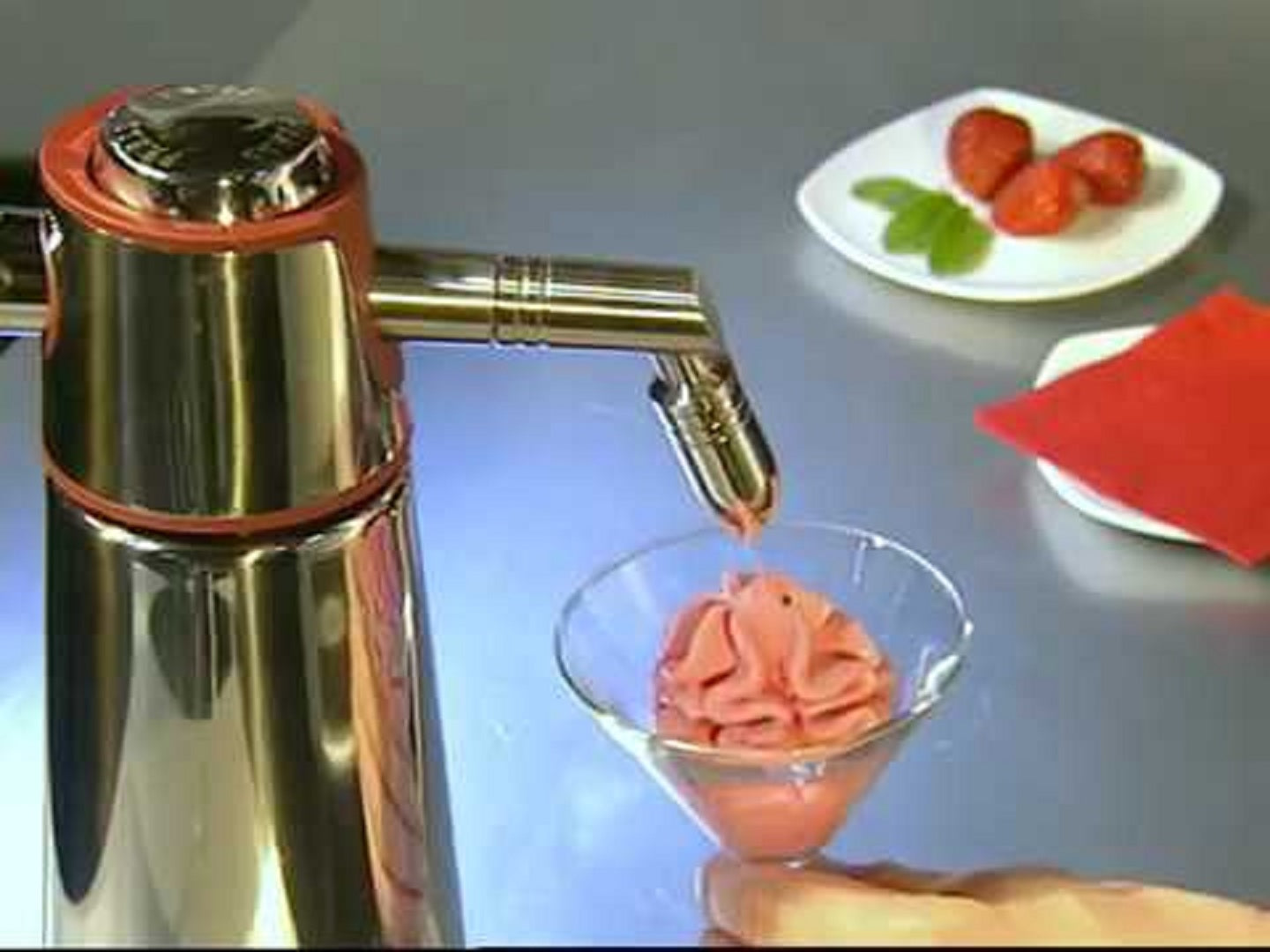 iSi Thermo Xpress Whip PLUS - Free Standing Cream Whipper
